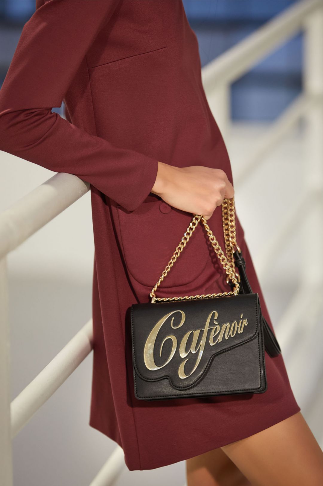 mini-tasche mit formpatte mit cafènoir-logo